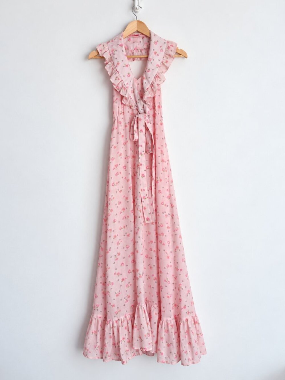 Vintage 1970s Twee Prairie Pink Floral Ruffle Halter Maxi Dress XXS